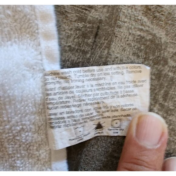 Christmas Embroidered Cotton Hand Towels With Fringe Set of 3 11 x 14 - Picture 6 of 13